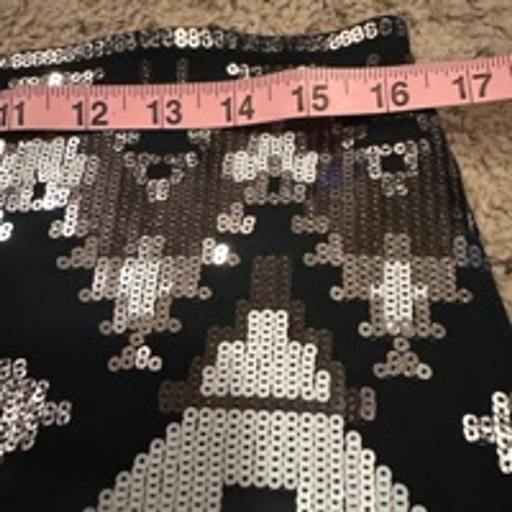 Women's Express Skirt Size M Black Silver Sequin - Picture 2 of 5